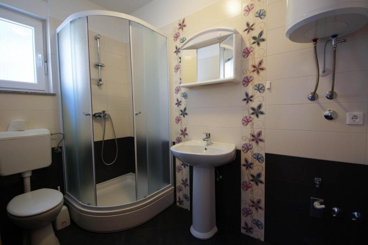 Mima Apartment Sveti Juraj Bagian luar foto