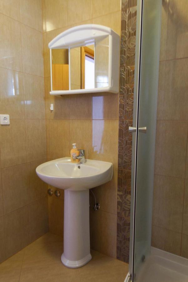 Mima Apartment Sveti Juraj Bagian luar foto